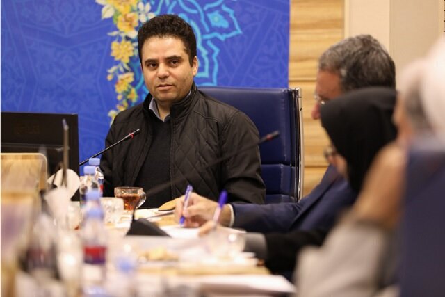 قائم‌مقام بنیاد ملی نخبگان: نخبگان باید با اثرگذاری واقعی جامعه را متحول کنند