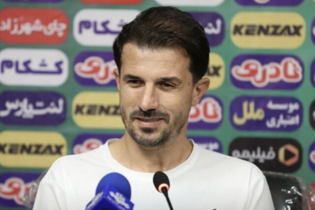 سرمربی ذوب‌آهن: جوانان ذوب‌آهن آینده این باشگاه‌ هستند/ ۱۰ دقیقه بازی را از دست دادیم و سخت مجازات شدیم