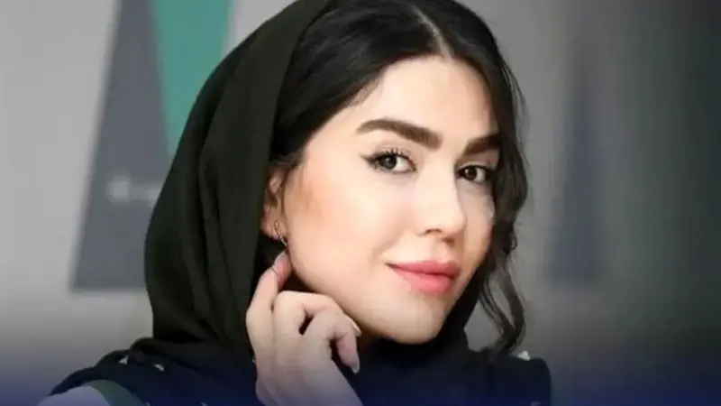 استایل متفاوت و خاص بازیگر سریال آوای باران در کنار آبشار نیاگارا کانادا/ خانم بازیگر چقدر تغییر کرده!