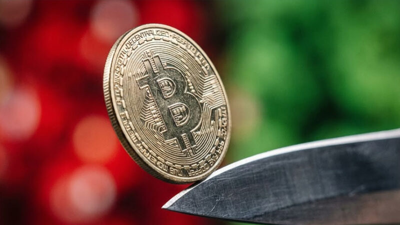 سطح حساس ۸۸,۸۰۰ دلار؛ نقطه سرنوشت‌ساز حرکت بعدی بیت کوین