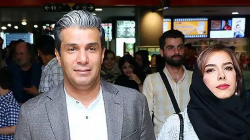 عکس ها / نگاهی به چیدمان شاهانه و مجلل منزل آریا عظیمی نژاد، داور برنامه عصر جدی/  از مبلمان رومی و پرده اعیانی تا فرش ایرانی و دکوری هنری