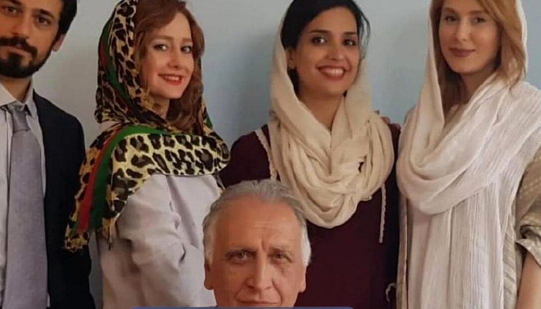 بیوگرافی احمد نجفی و همسر اوکراینی و دخترانش + علت ممنوع الکاری و حواشی