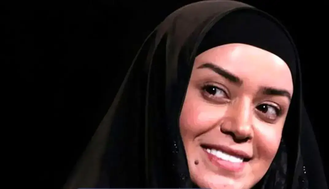 چیدمان خلاقانه و ایرانی‌پسند خانه الهام چرخنده، بازیگر سریال «آوای باران» و همسرش / از مبلمان مدرن و پرده‌های اعیانی تا سلیقه خاص …