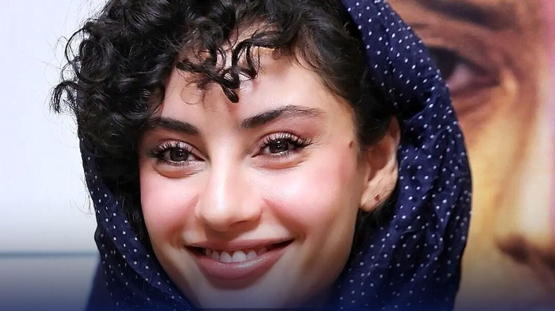 استایل دانشجویی ترلان پروانه بازیگر بامداد خمار