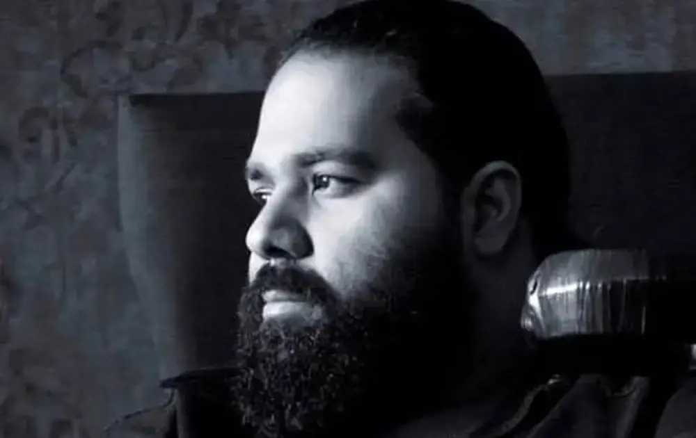 نگاهی به اعلامیه تشییع پیکر مادربزرگ رضا صادقی، خواننده محبوب جنوبی/ روحش شاد و یادش گرامی+عکس