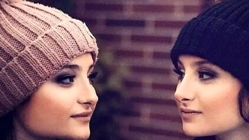 آلبوم عروسی| رونمایی از «سارا و نیکا» در لباس عروس؛ میکاپ جدید دوقلوهای پایتخت