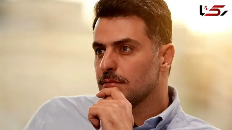 علی ضیا با شعرخوانی احساسی‌اش قلب‌ها را لرزاند؛ اشک و تشویق‌های بی‌وقفه پشت صحنه