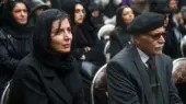 حضور هنرمندان در ختم باشکوه زری خوشکام مادر لیلا حاتمی / از گریه‌های علی مصفا تا واکنش احساسی حامد بهداد و اشک‌های هانیه توسلی…