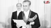 لحظه‌ای که تاریخ زنده شد؛ محمدرضا پهلوی و فرح در فرودگاه مهرآباد خرداد ۵۷