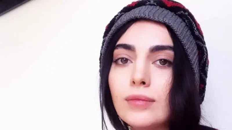 مهشید جوادی بی اشاره به پژمان جمشیدی :  شخص متجاوز میتونه بسیار باشخصیت رفتار کنه … فاصله‌اش رو هم با زنها حفظ کنه و…