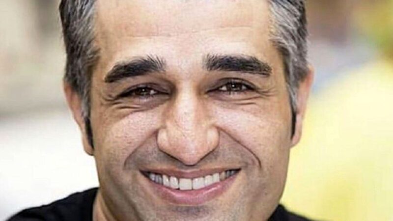 کنایه خواهر امیر تتلو به ماجرای پژمان جمشیدی؛ پژمان ظرف از قزلحصار با شلوارک به کانادا رسید … اما امیر هنوز…