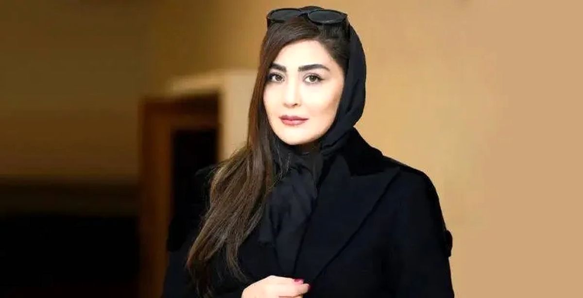 عکس| استایل مریم معصومی با تی شرت قرمز در ویلایش / عجیب ویلایی دارد خانم بازیگر