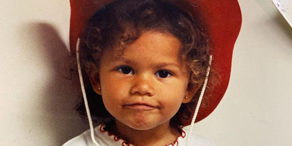 این عکس کودکی زندیا را ببینید؛ ستاره‌ای که از همان ابتدا برای فرش قرمز ساخته شده بود!