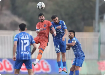 گل اول پادیاب به استقلال توسط فریبرز یوسفی