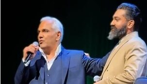 ویدیو/ تعریف و تمجید مهران مدیری از مهمان ویژه اش در کنسرت دبی: من خواننده نیستم فقط میخونم ولی علی+ غوغای خوانندگی علی زندوکیلی