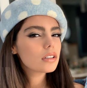 نهال لادنی؛ خواننده جوان ایرانی که زندگی شخصی‌اش هنوز در هاله‌ای از ابهام است