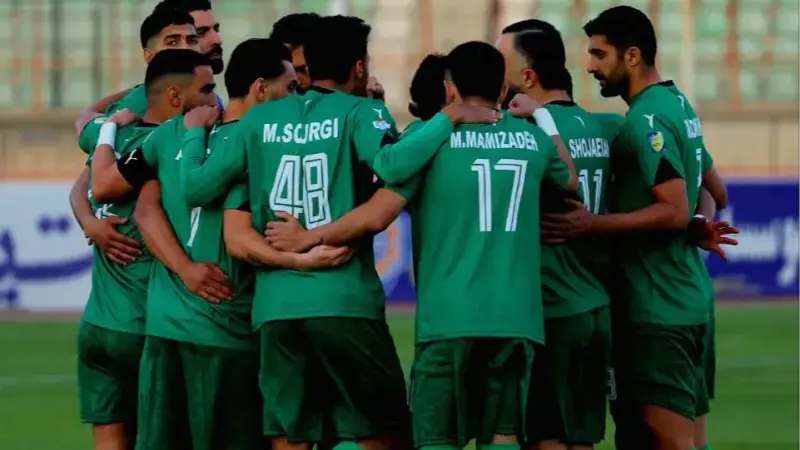 شمس‌آذر قزوین با پاسخی تند به پوستر پرسپولیس فضای رقابت را متشنج کرد!