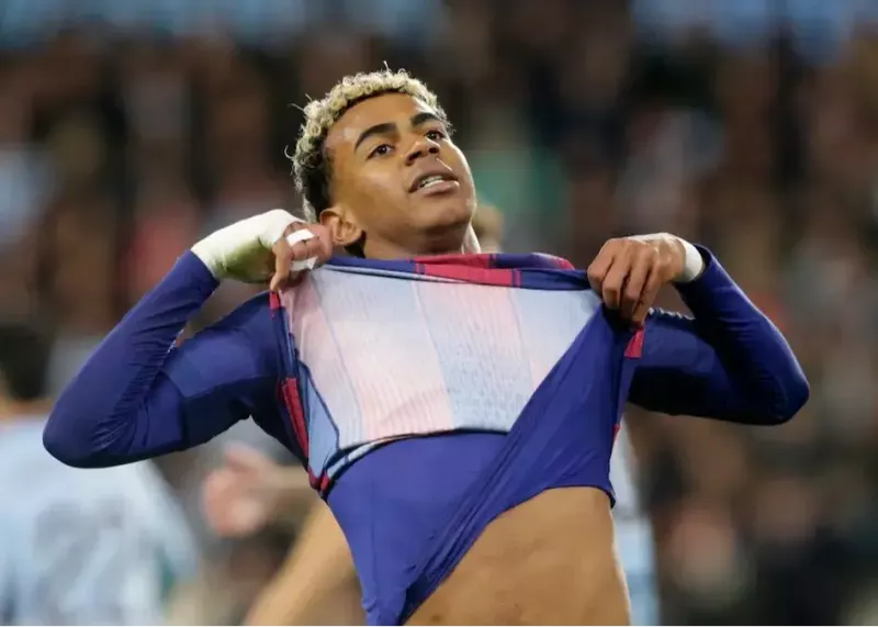 لامین یامال منفورترین فوتبالیست شبکه‌های اجتماعی معرفی شد!