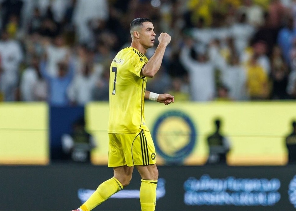 کریستیانو رونالدو: قلبم تند تند می‌زد؛ فوتبال تمام زندگی من است/ تیم بر فردیت اولویت دارد