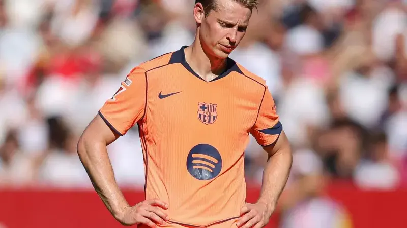 دی‌یونگ: بارسلونا قهرمان نمی شود