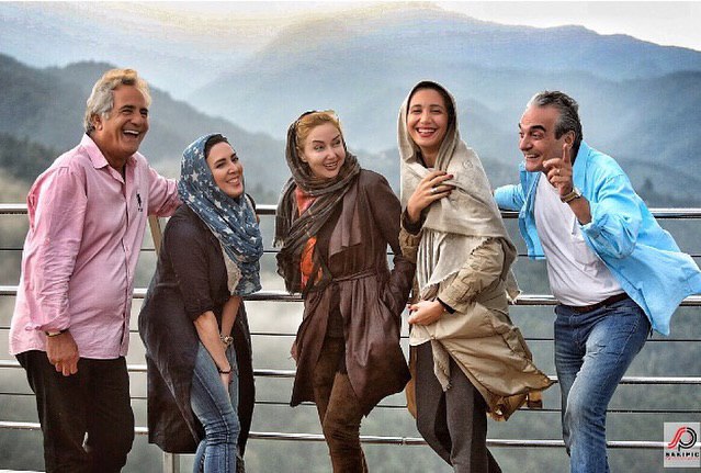 قاب تاریخ| بانو نفرتیتی و زلیخا در کنار همایون ارشادی