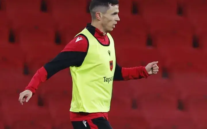 ستاره استقلال در چالش با اوریلی و رایس