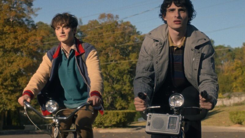 بازیگران Stranger Things از رازهای شوکه‌کننده بخش دوم فصل پایانی رونمایی کردند