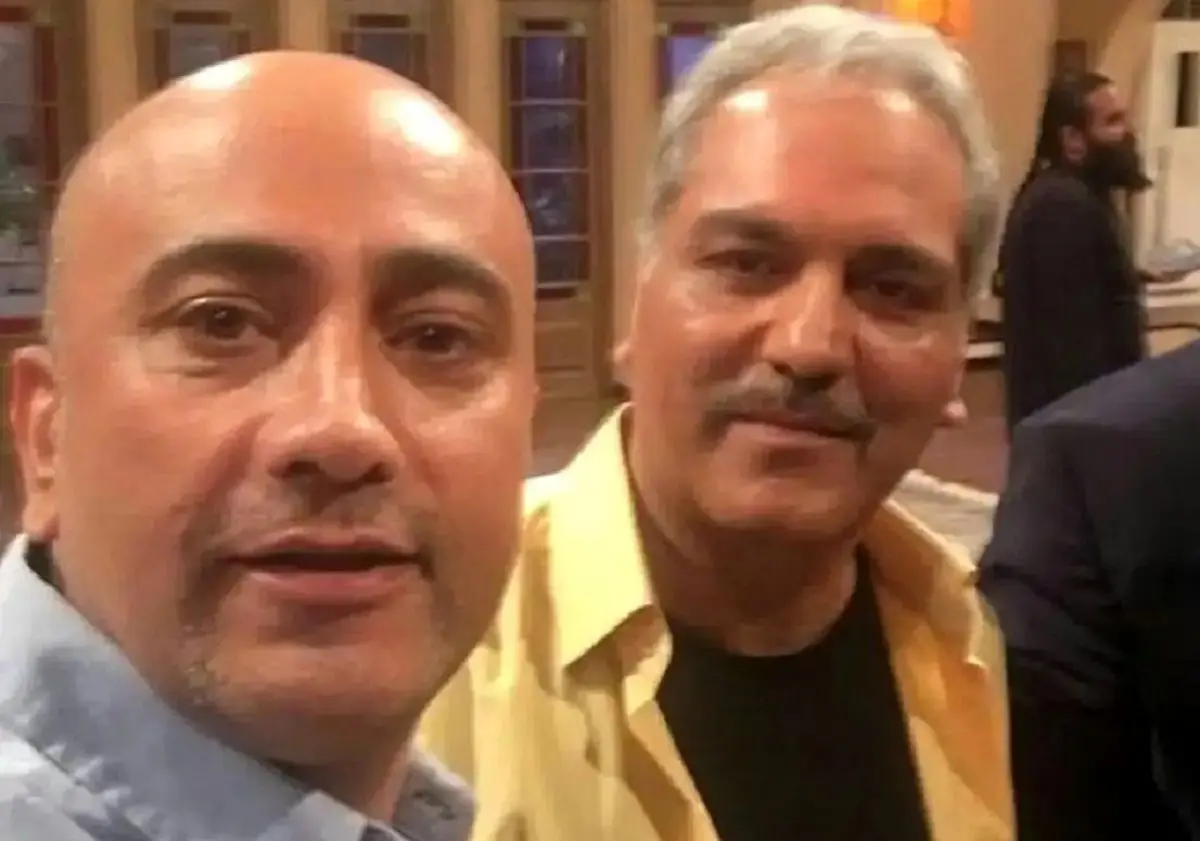 تصاویر دیده نشده از عارف لرستانی در ۲۷ سالگی و اولین حضور تلویزیونی‌اش در جنگ ۷۷