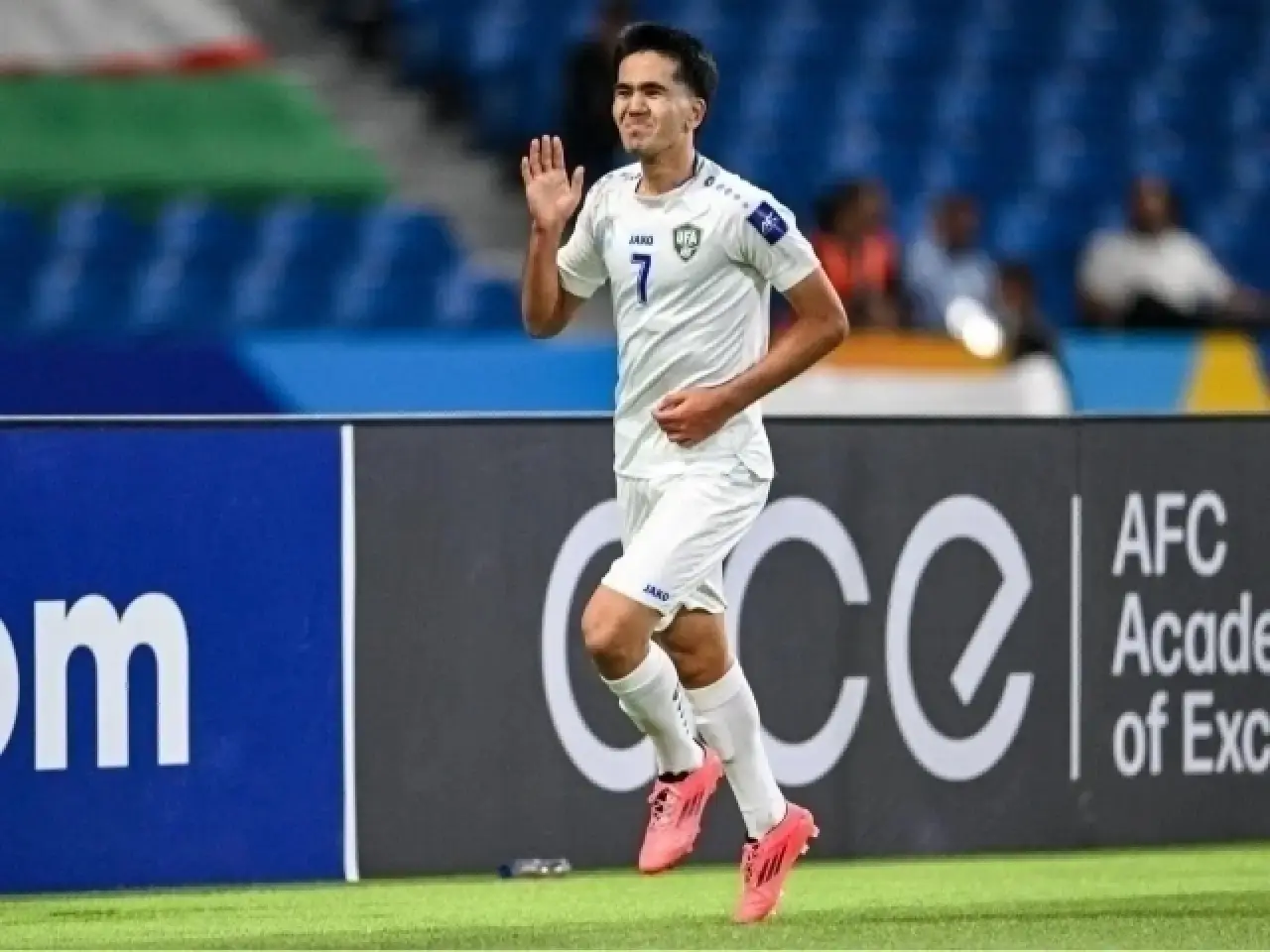 یک پدیده دیگر ازبکستان راهی اروپا شد