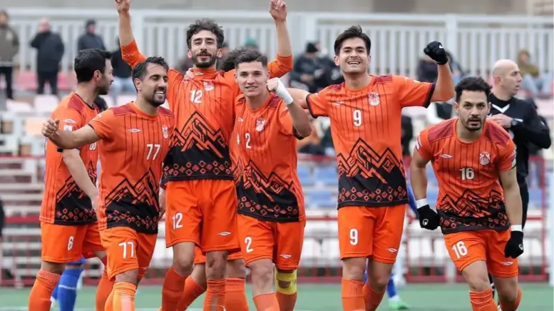 شگفتی لیگ یک: تبریزی‌ها چگونه از قعر جدول جان سالم به در بردند؟