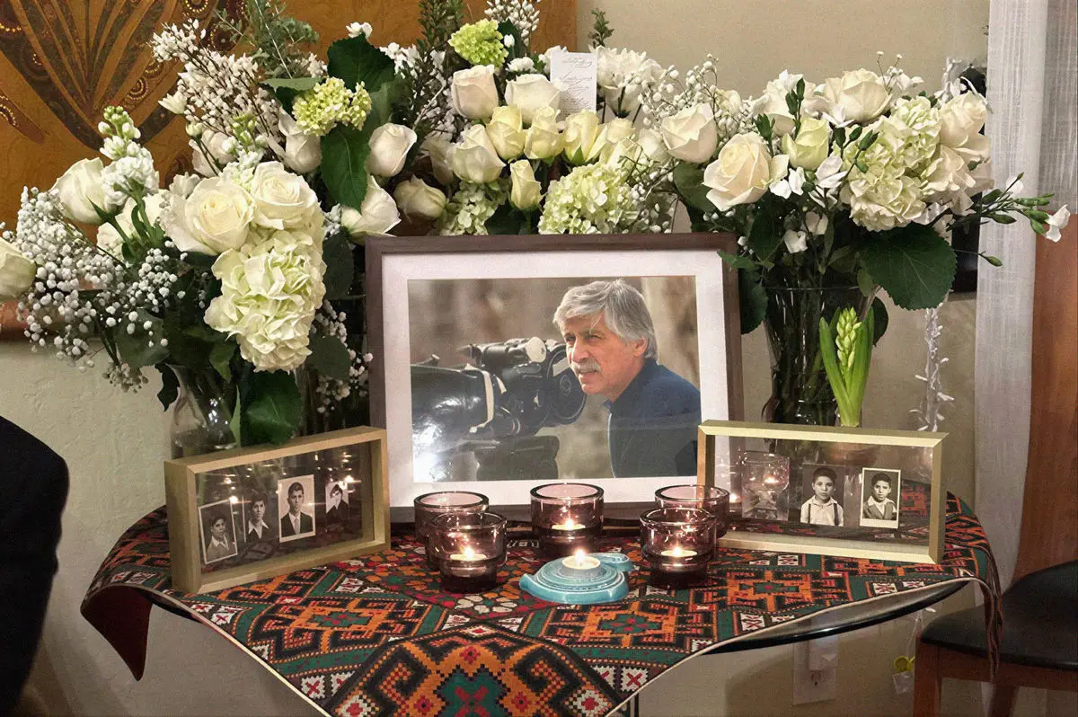 عزاداری در خانه یک ایرانی مقیم آمریکا؛ وقتی مرگ فرصت‌های سوخته را فریاد می‌زند