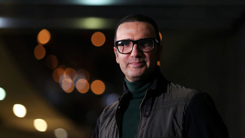 شاید محمدرضا فروتن را چیزخور کردند و بهش نقش دادند