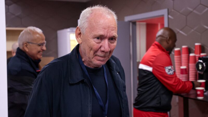 مربی سرشناس: هر بازی یک پاکت سیگار می‌کشیدم!