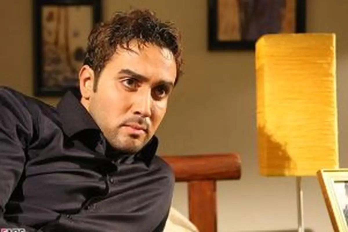 پوریا پورسرخ بازیگر دهه ۸۰ با سفر به اسپانیا همه را شگفت‌زده کرد!