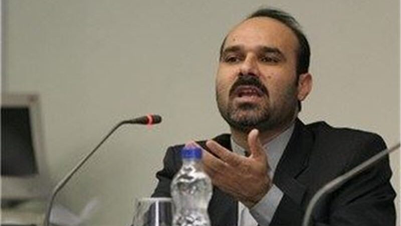 اعلام افزایش حقوق به عنوان عامل تورم تناقض جدی است