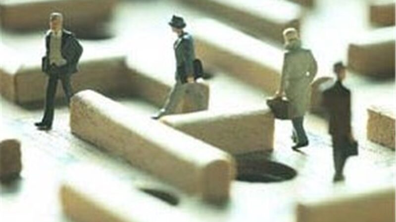 تعدیل‌های سلیقه‌ای کارفرمایان؛ راهی برای دور زدن تعهدات پایان سال