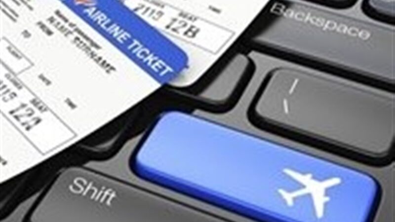 چرا بلیط هواپیماهای داخلی فقط به انگلیسی صادر می‌شوند؟ سوال جنجالی نماینده مجلس از وزیر راه