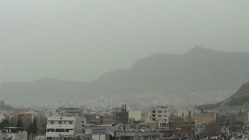 بوی نامطبوع خرم‌آباد؛ منشأ آتش‌سوزی در شهرک صنعتی فاش شد