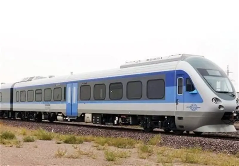 تعویق ناگهانی قطار مشهد-تهران؛ مسافران در سرمای شدید گرفتار شدند!