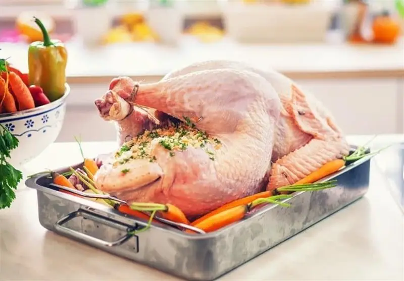 آنفلوانزای پرندگان انگلیس را درگیر کرد؛ بوقلمون کریسمس نایاب شد!