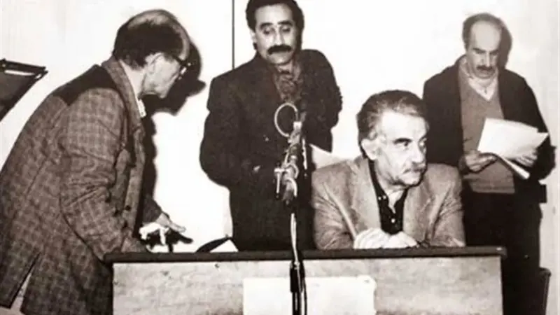 راز چهره محبوب رادیو ایران؛ چگونه منوچهر نوذری صدای نسل‌ها شد؟