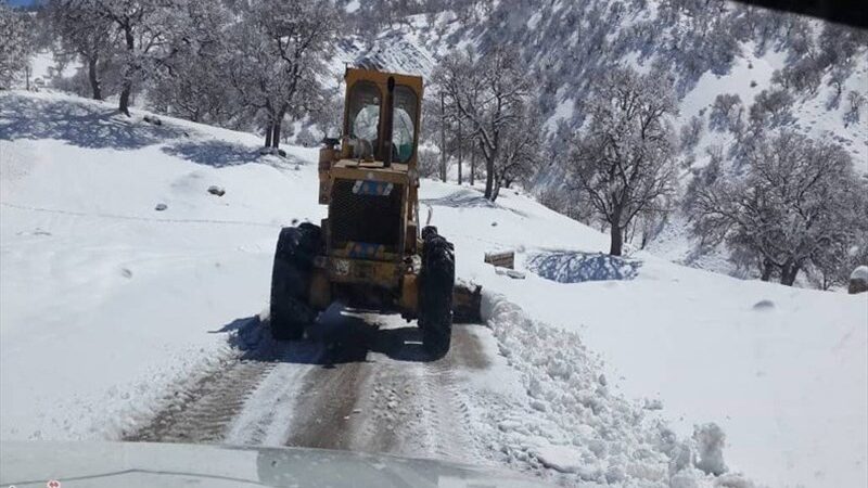 پاکسازی حیرت‌انگیز بیش از 2000 کیلومتر جاده در کرمانشاه با عملیات برف‌روبی شبانه‌روزی