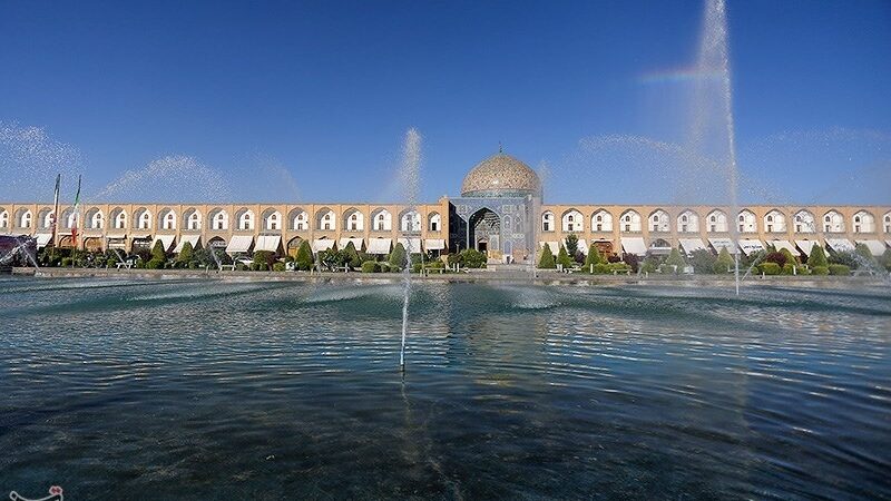 اصفهان برای روز زن خدمات گردشگری را با ۸۰٪ تخفیف ویژه بانوان عرضه می‌کند!