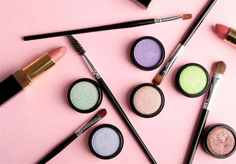 هشدار جدی درباره رژلب‌های غیراستاندارد؛ بلع فلزات سنگین در کمین شماست!