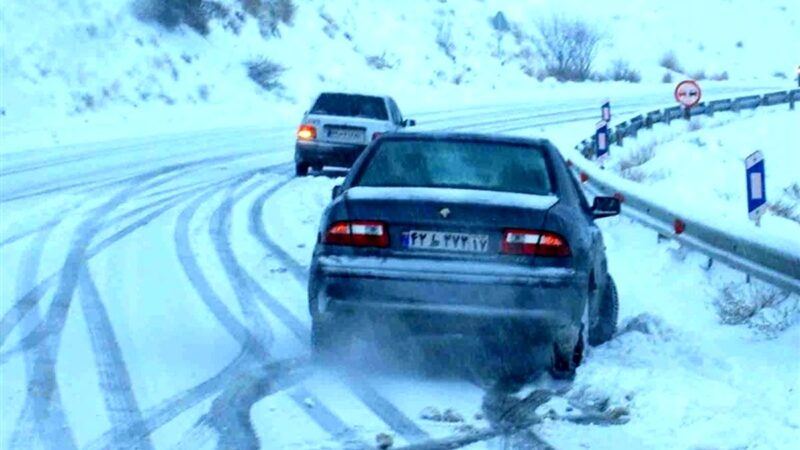 بارش برف، شهروندان کرج را ذوق‌زده کرد