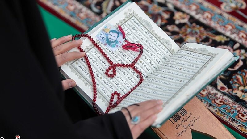 زنان فرمانده جنگ نرم؛ چگونه با فضایل قرآنی هویت ملی را حفظ می‌کنند؟