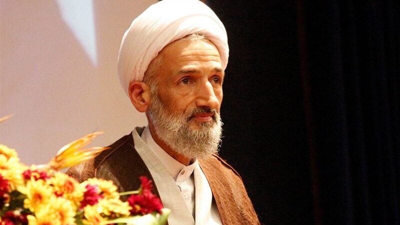 بانوان پیشتاز عرصه‌های علمی و فرهنگی هستند