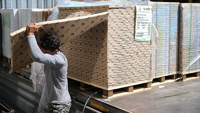 کاغذ به قیمت شوک رسید/امضا “طلایی”ها نظم ظهیرالاسلام را بر هم زدند