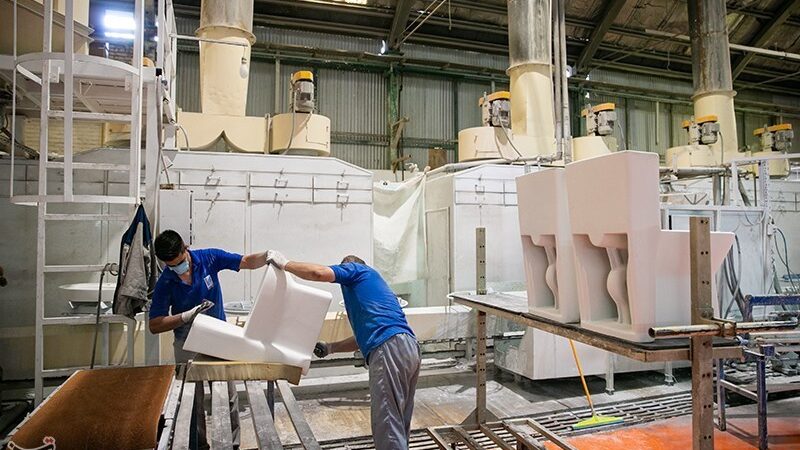 نوسان دلار صنعت کاشی را زمین‌گیر کرد؛ تولید ۳۰ درصد کاهش یافت!