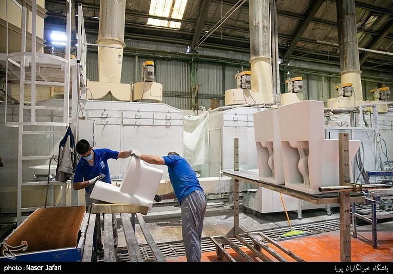 نوسان دلار صنعت کاشی را زمین‌گیر کرد؛ تولید ۳۰ درصد کاهش یافت!